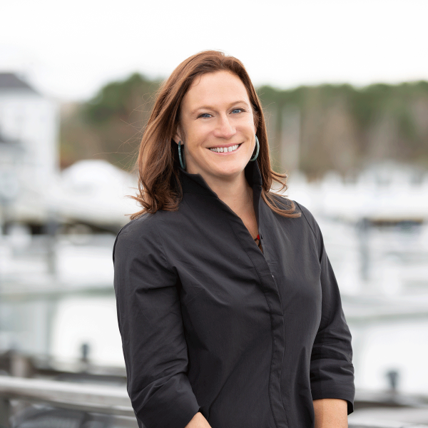 Carolyn Fernald Headshot